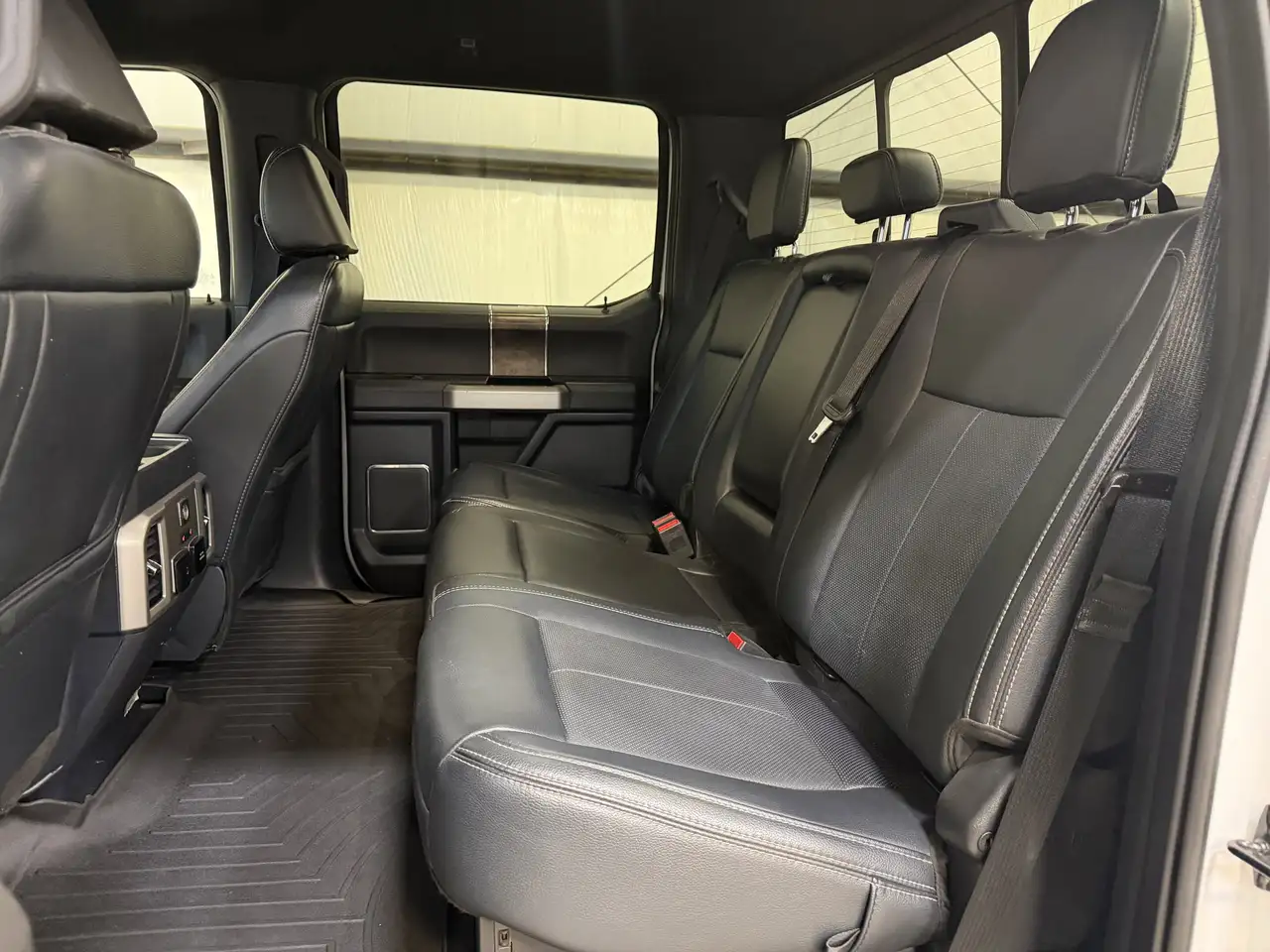 Ford F 350 снимка Ford F 350
