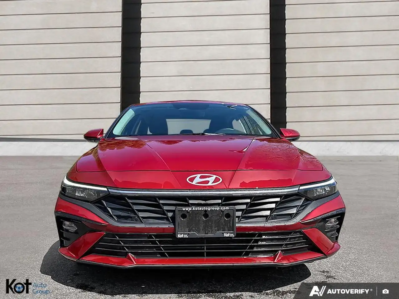 Hyundai ELANTRA снимка Hyundai ELANTRA