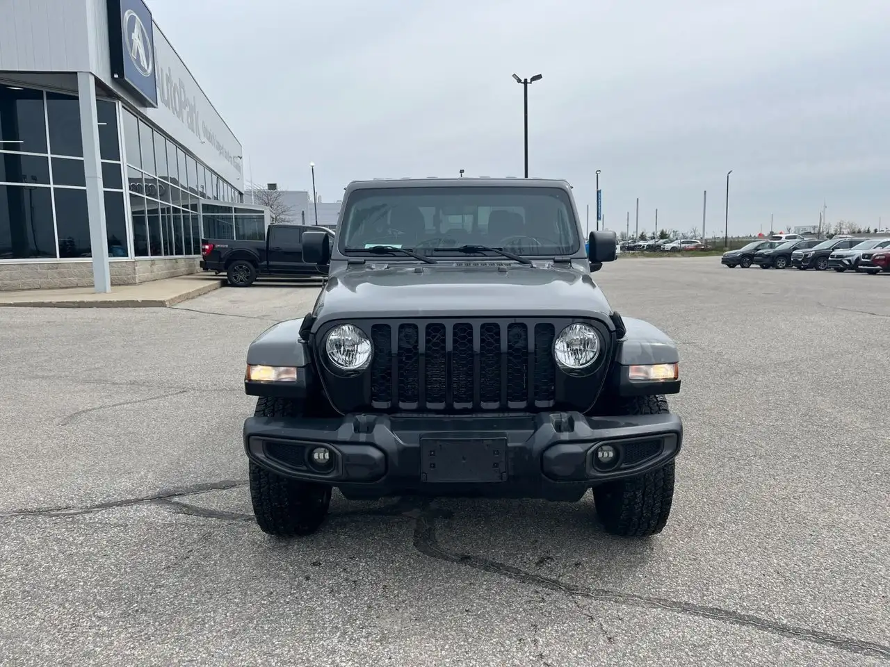 Jeep Gladiator снимка Jeep Gladiator