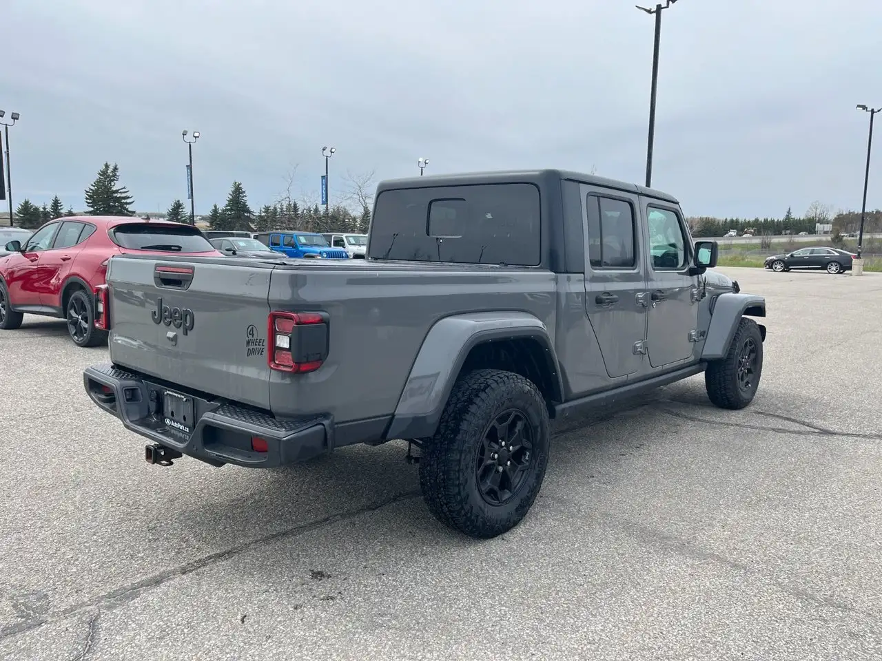 Jeep Gladiator снимка Jeep Gladiator