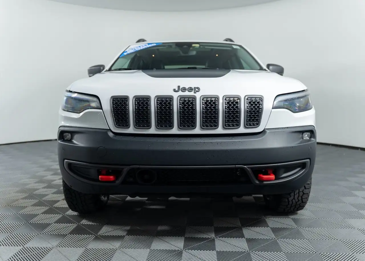 Jeep Cherokee photo Jeep Cherokee