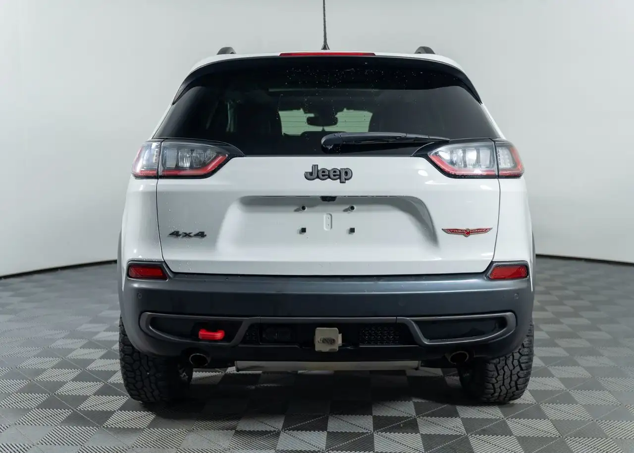 Jeep Cherokee photo Jeep Cherokee