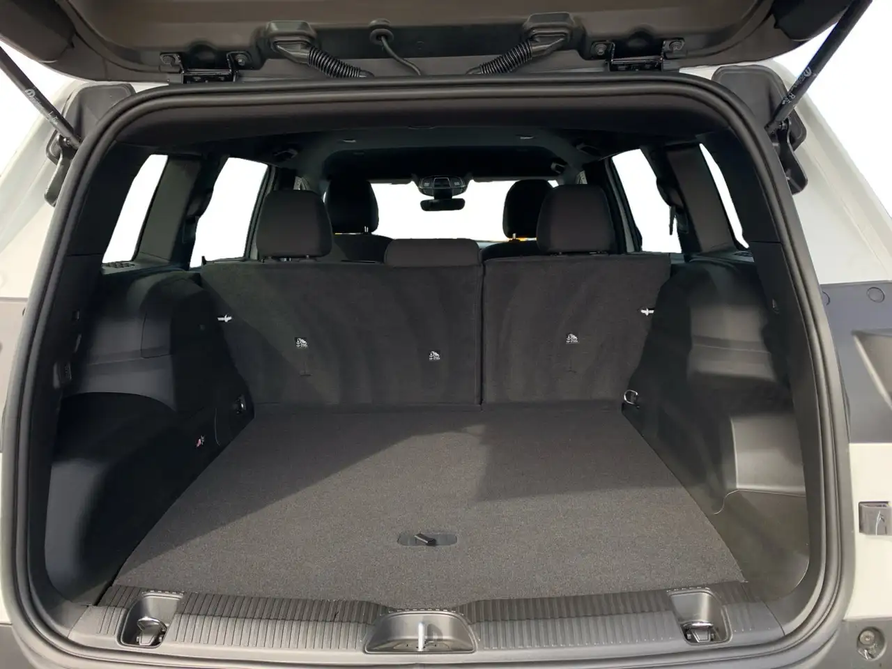 Jeep Cherokee photo Jeep Cherokee