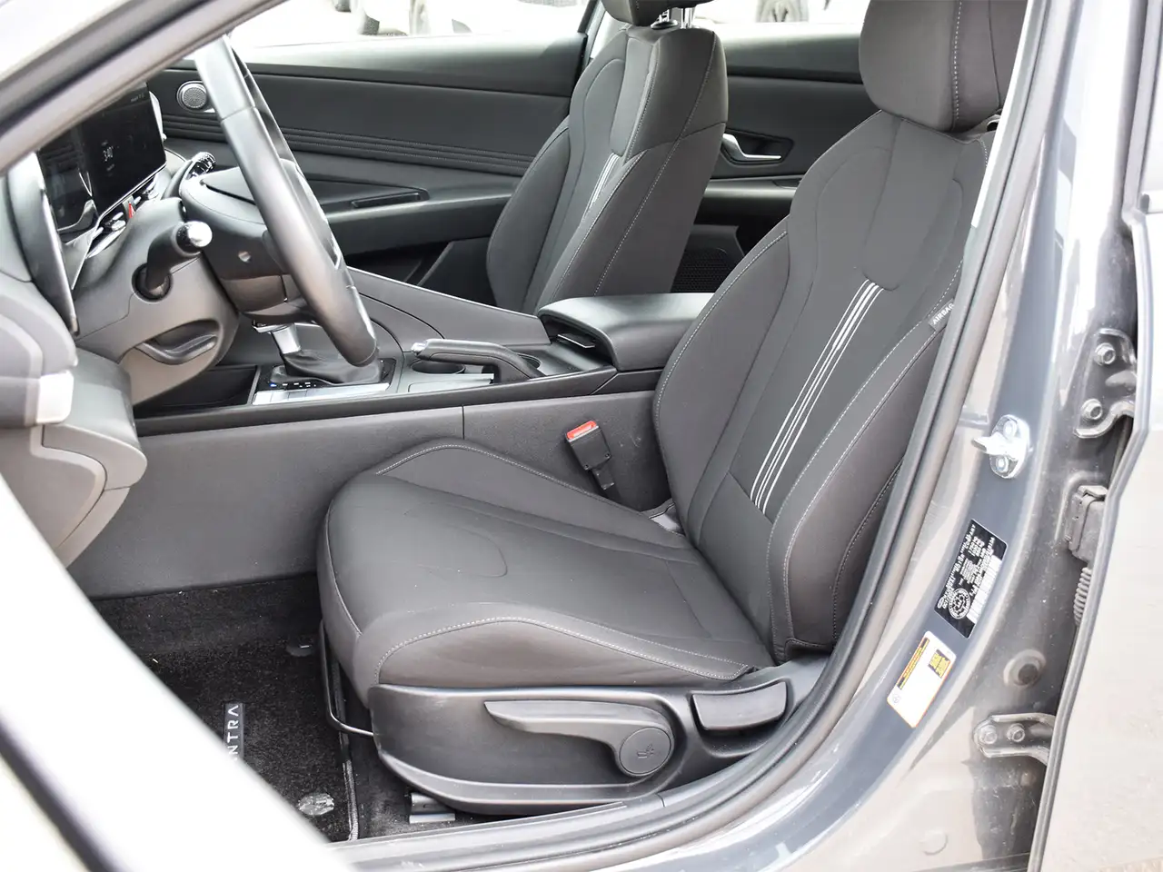 Hyundai ELANTRA снимка Hyundai ELANTRA