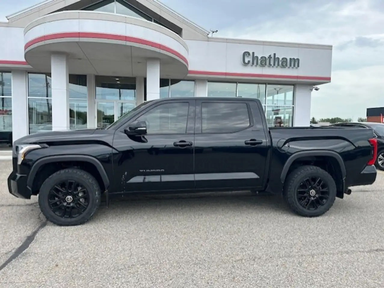Toyota Tundra снимка Toyota Tundra