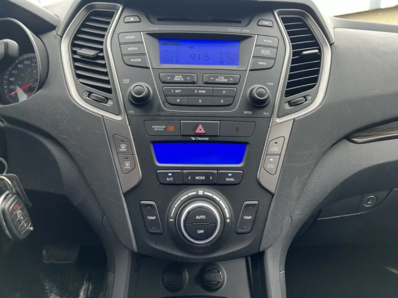Hyundai SANTA FE снимка Hyundai SANTA FE