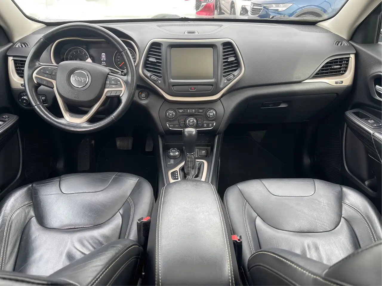 Jeep Cherokee photo Jeep Cherokee