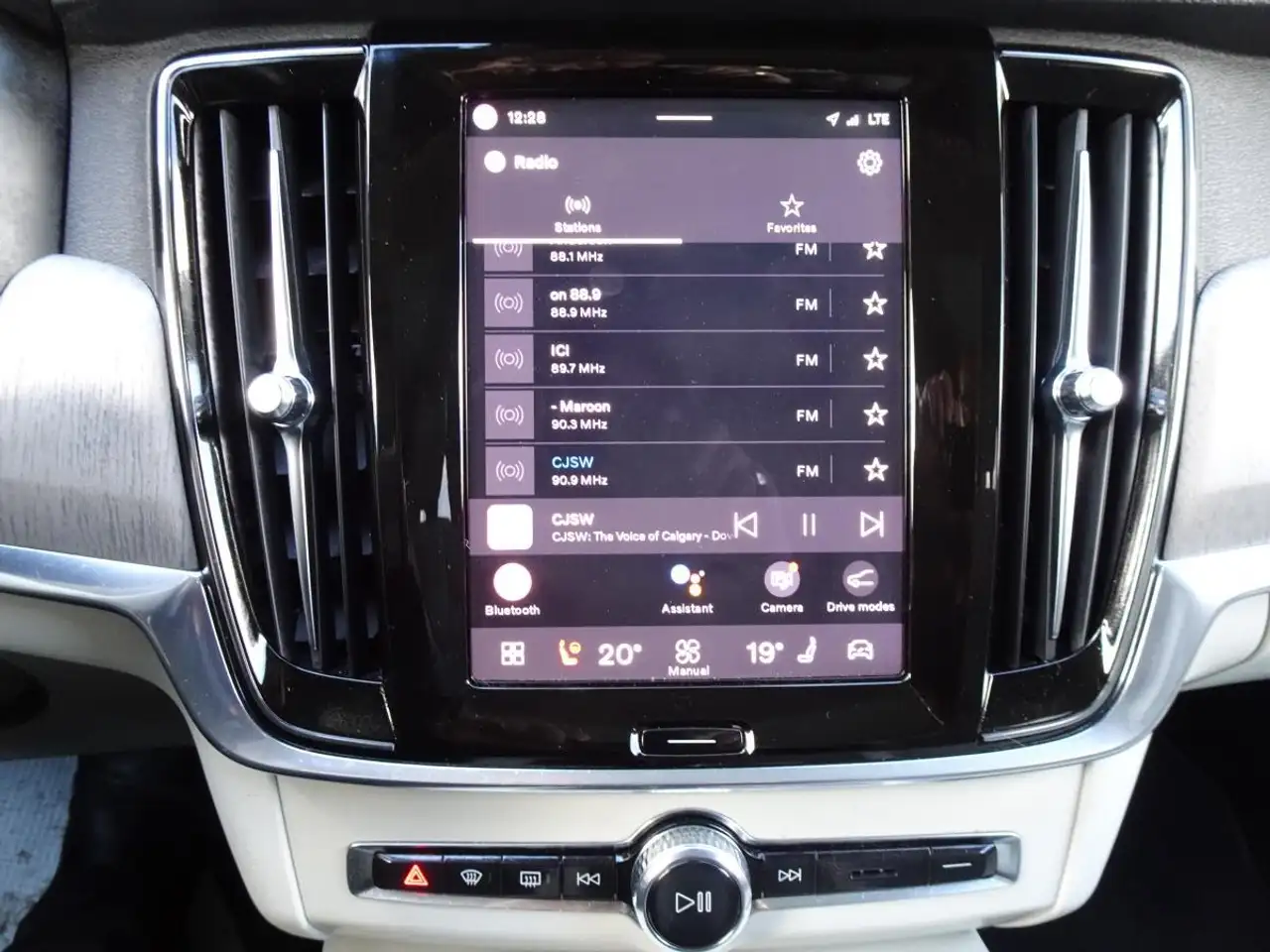 Volvo V90 photo Volvo V90