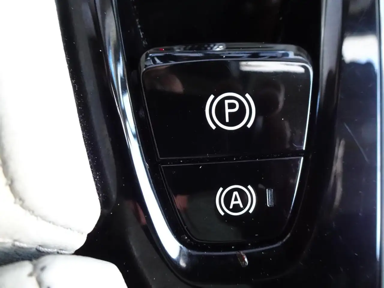 Volvo V90 photo Volvo V90