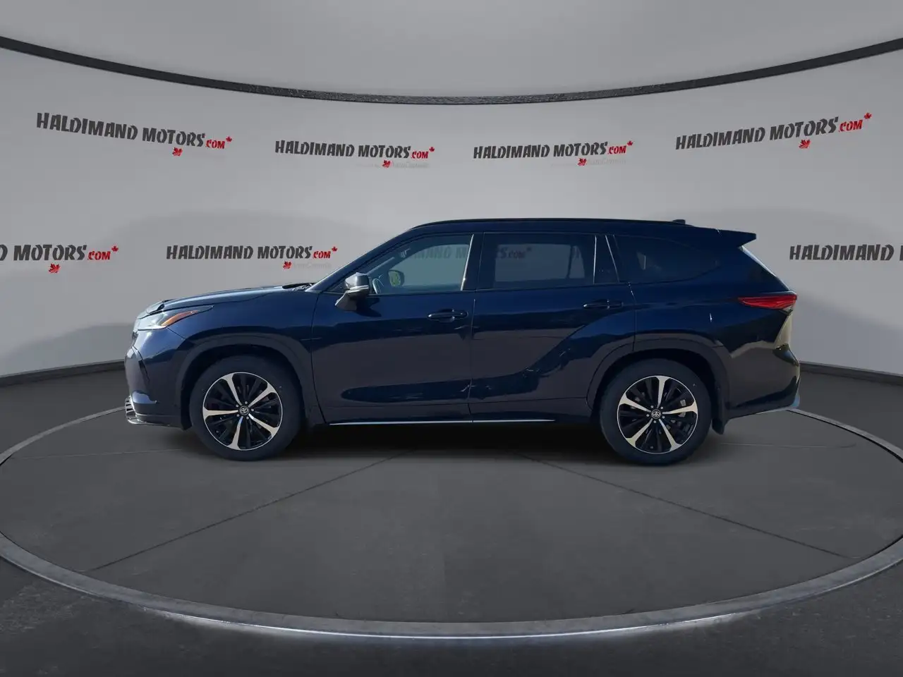 Toyota Highlander снимка Toyota Highlander