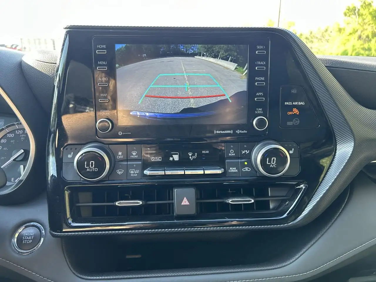 Toyota Highlander снимка Toyota Highlander