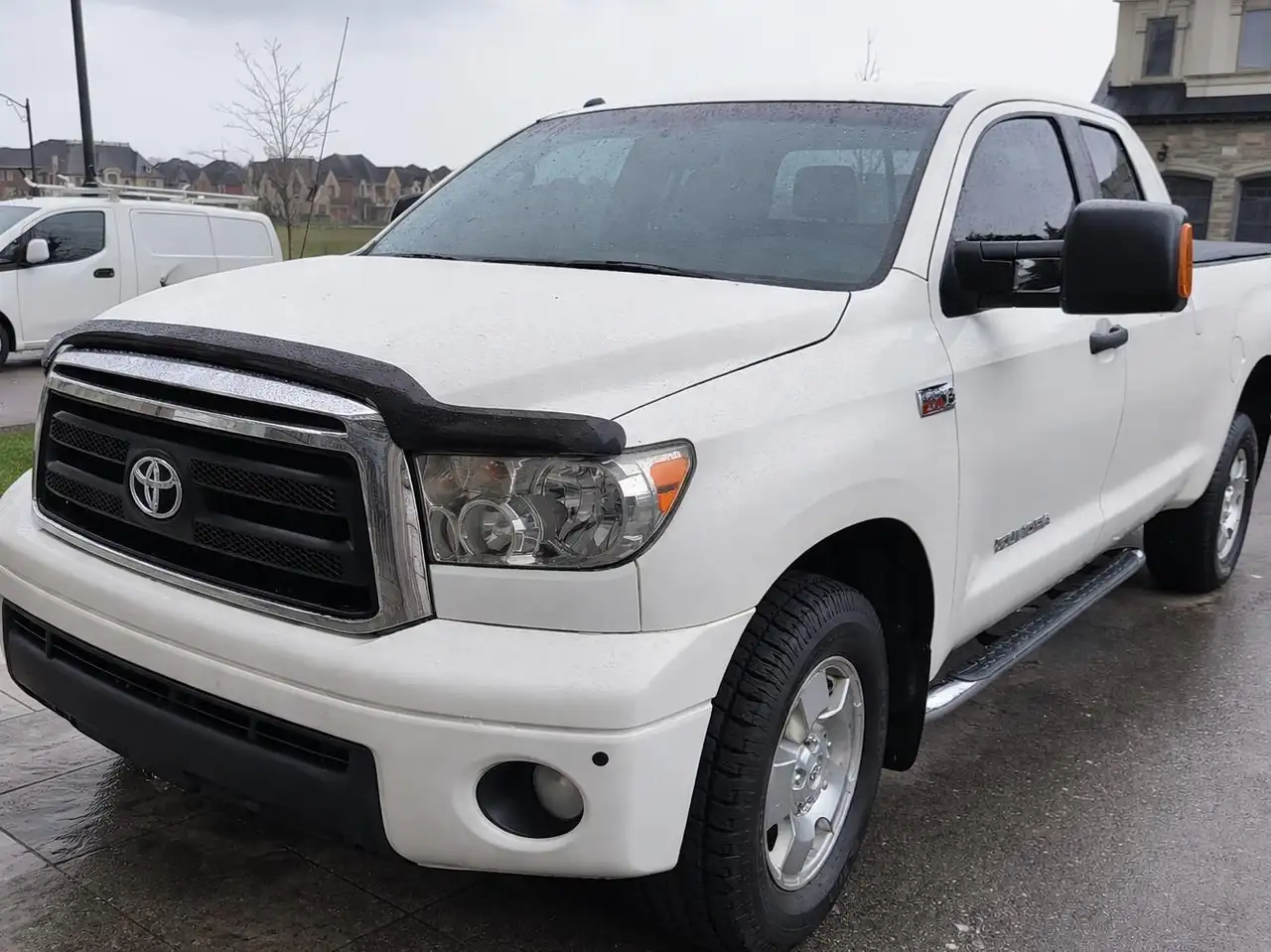 Toyota Tundra снимка Toyota Tundra