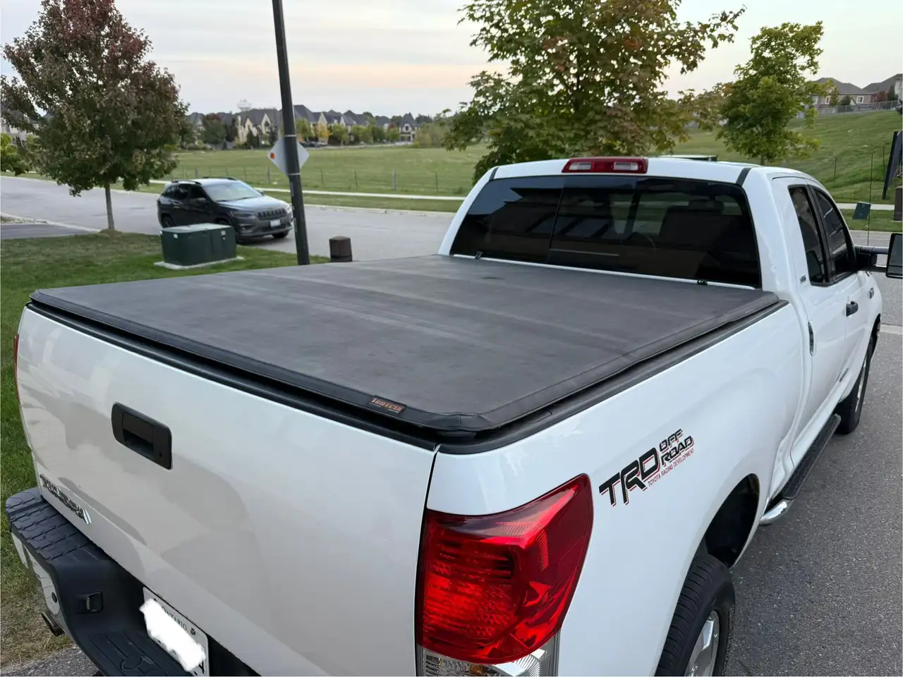 Toyota Tundra снимка Toyota Tundra