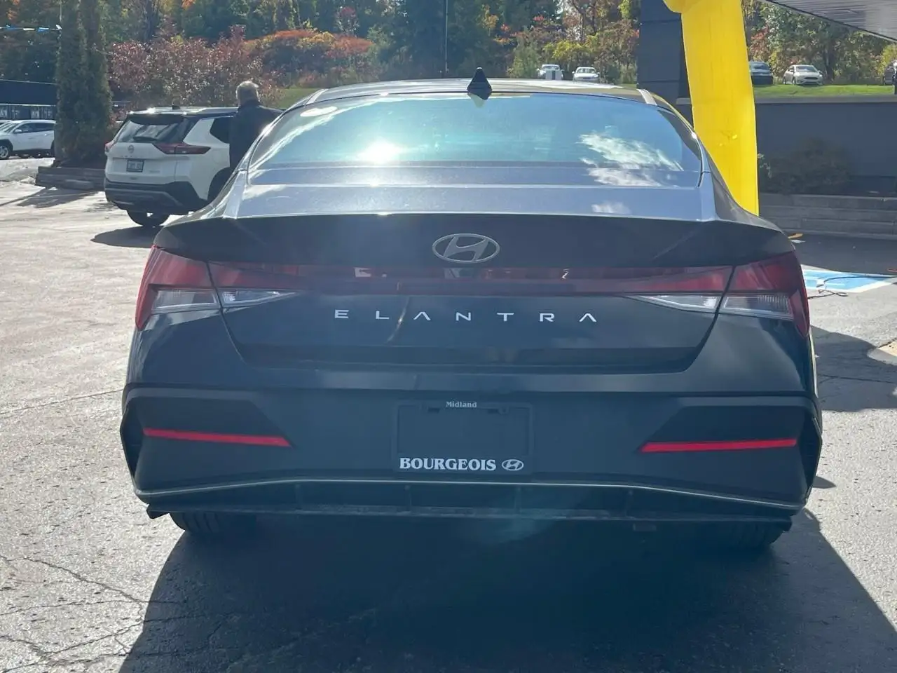 Hyundai ELANTRA снимка Hyundai ELANTRA