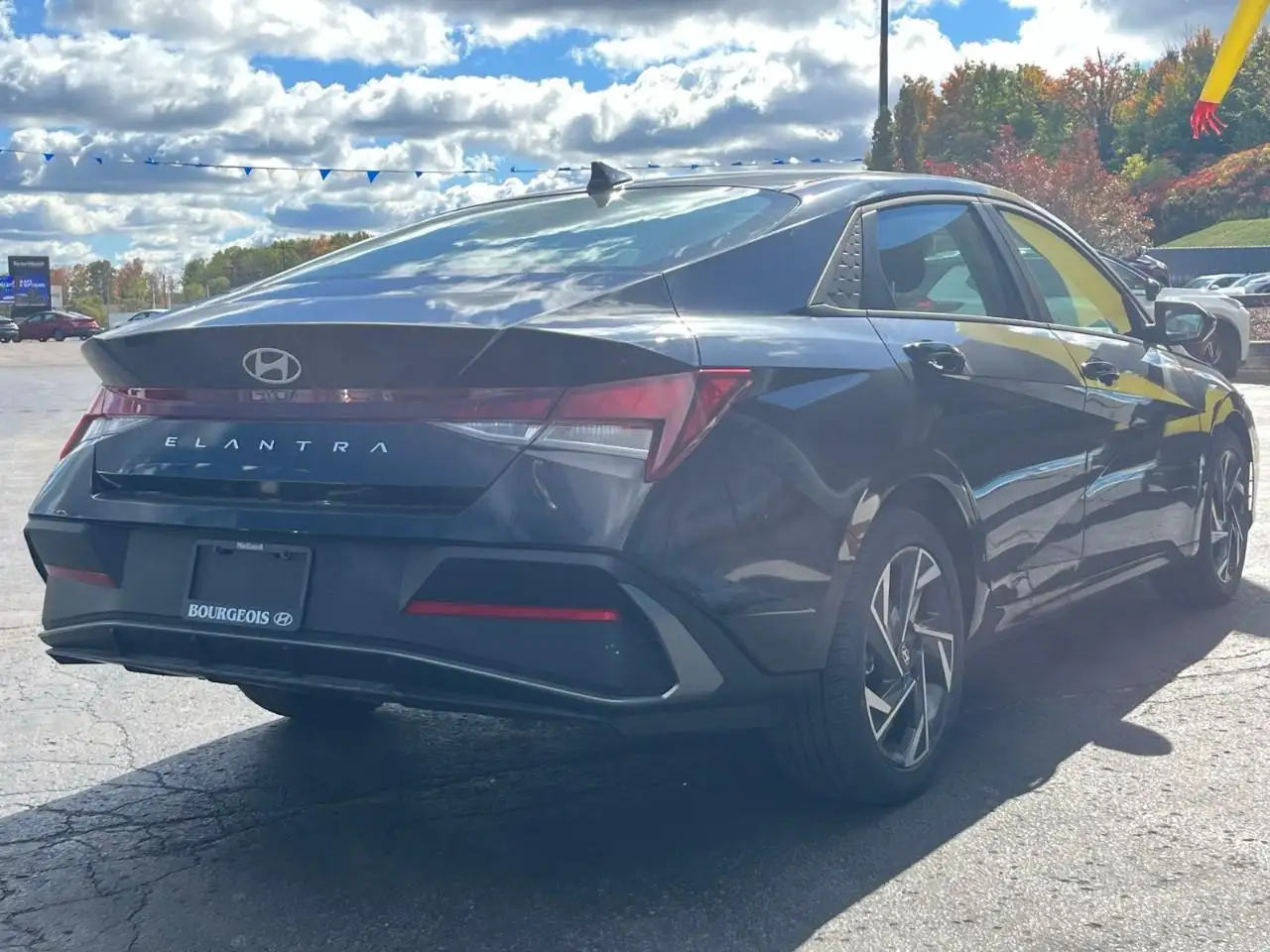 Hyundai ELANTRA снимка Hyundai ELANTRA