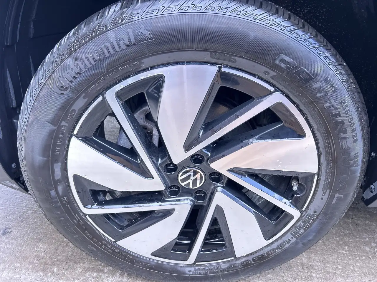 Volkswagen Atlas снимка Volkswagen Atlas