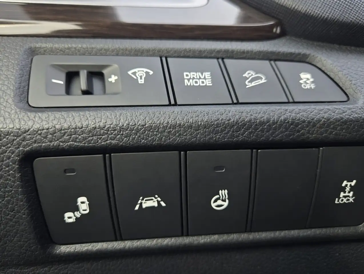 Hyundai SANTA FE снимка Hyundai SANTA FE