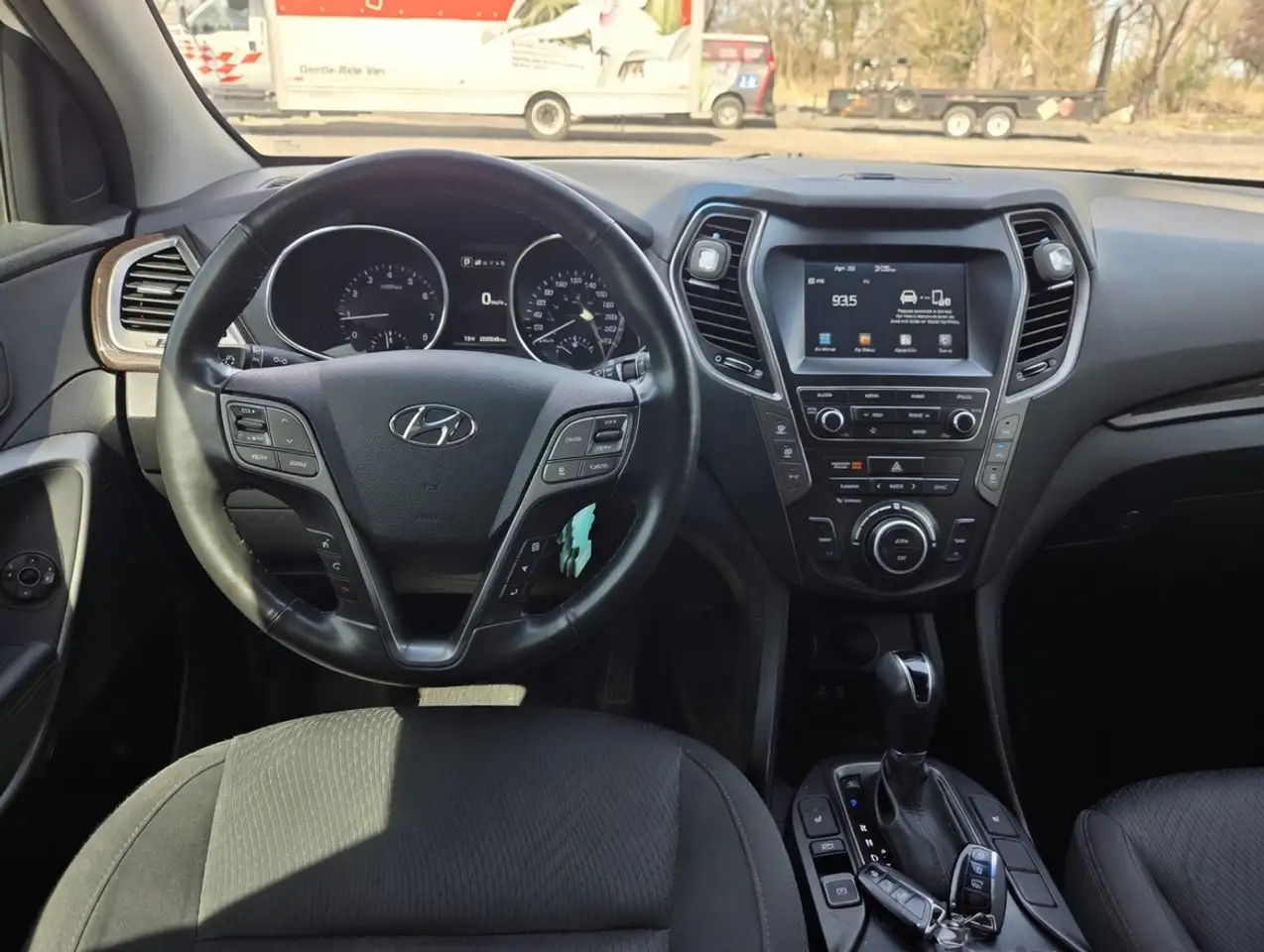 Hyundai SANTA FE снимка Hyundai SANTA FE