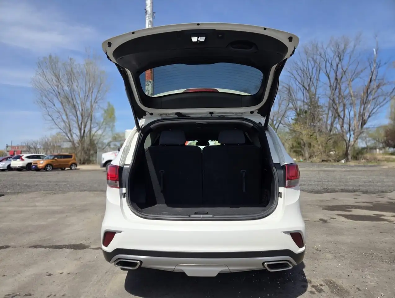 Hyundai SANTA FE снимка Hyundai SANTA FE