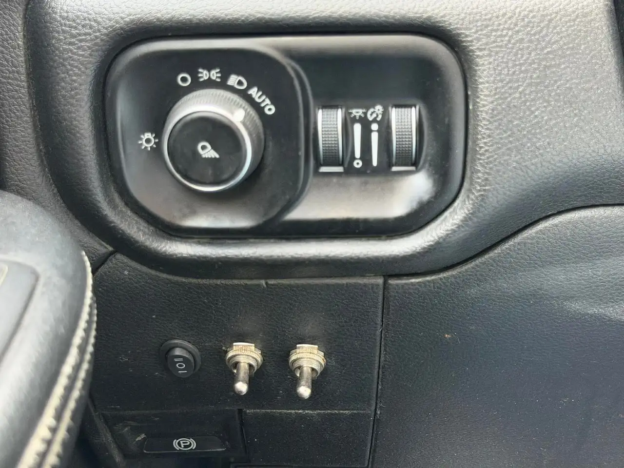 RAM 2500 photo RAM 2500