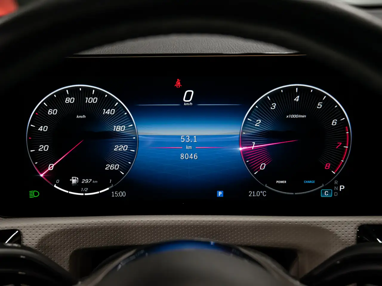 Mercedes-Benz CLA снимка Mercedes-Benz CLA