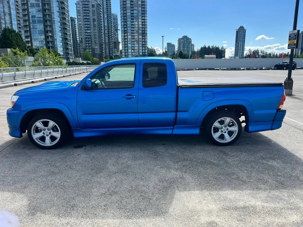 Toyota Tacoma снимка Toyota Tacoma