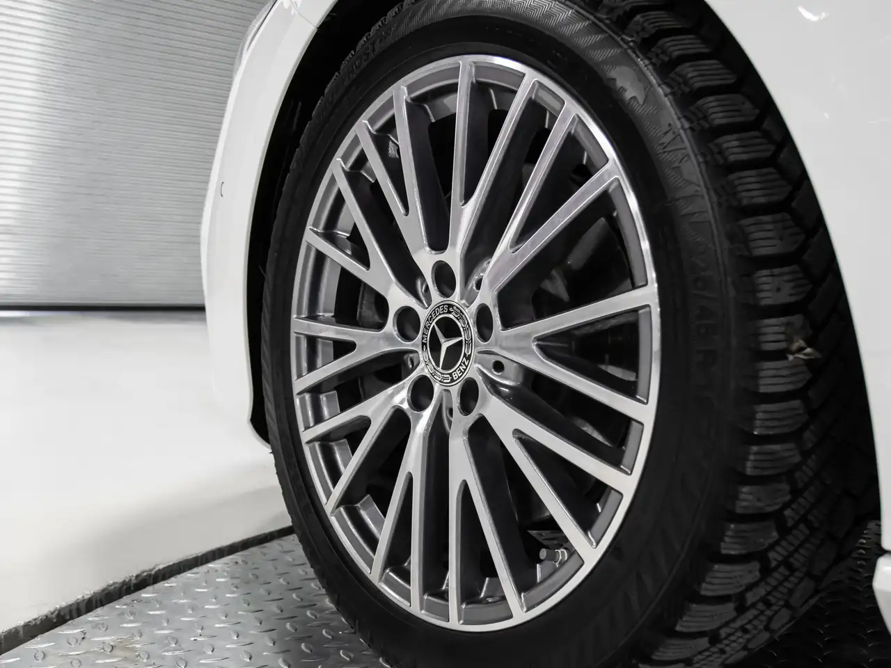 Mercedes-Benz CLA снимка Mercedes-Benz CLA