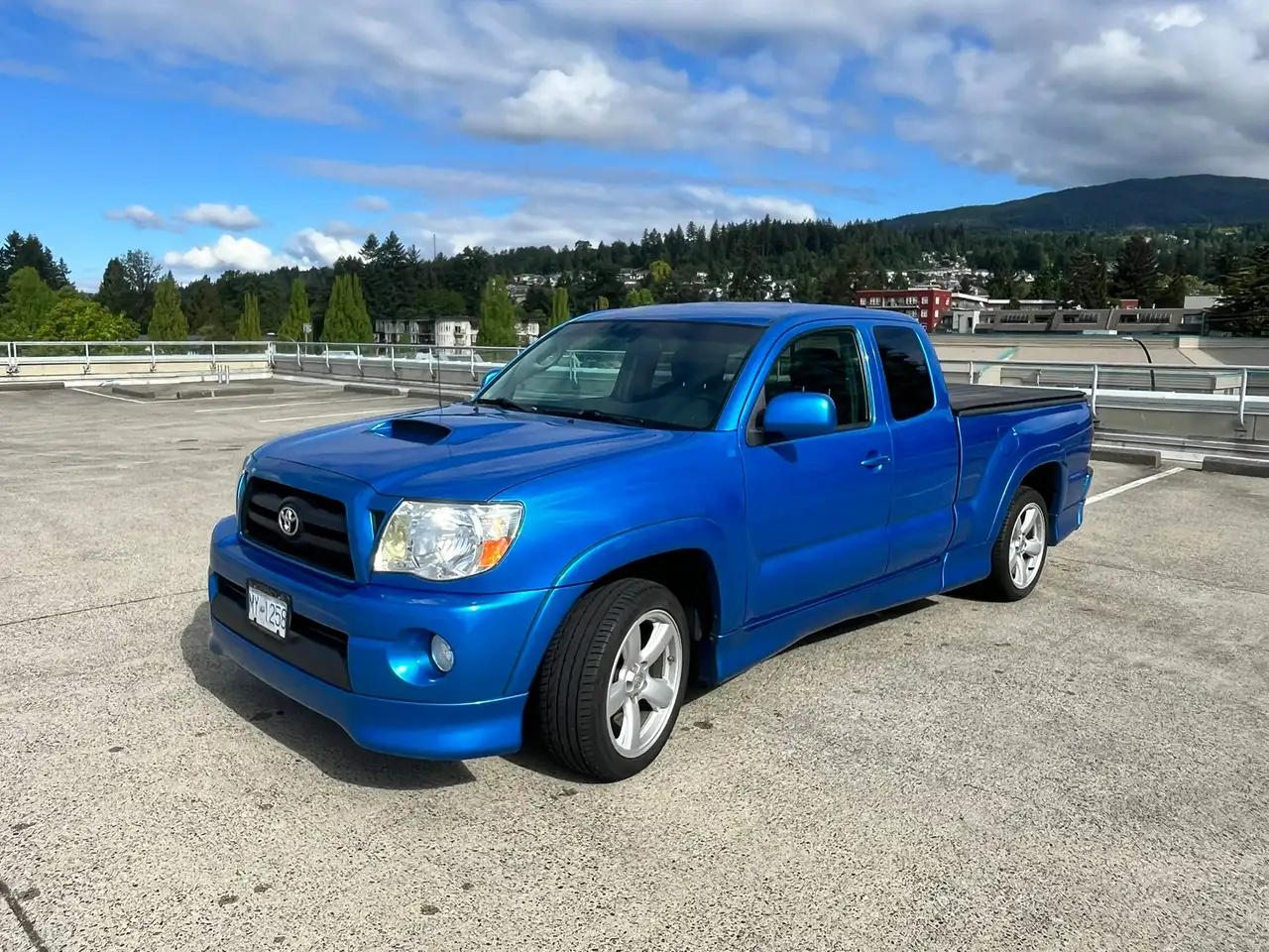 Toyota Tacoma снимка Toyota Tacoma