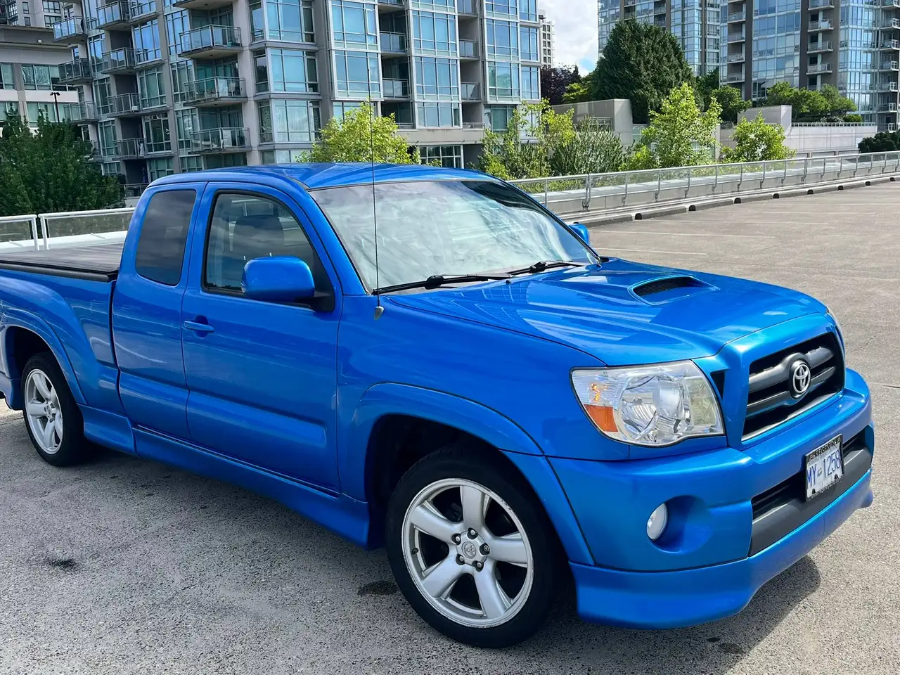 Toyota Tacoma снимка Toyota Tacoma