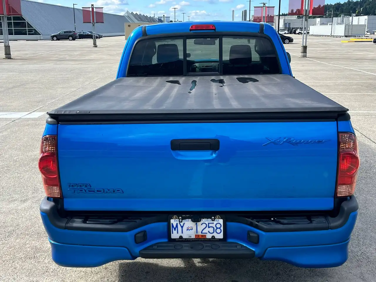 Toyota Tacoma снимка Toyota Tacoma