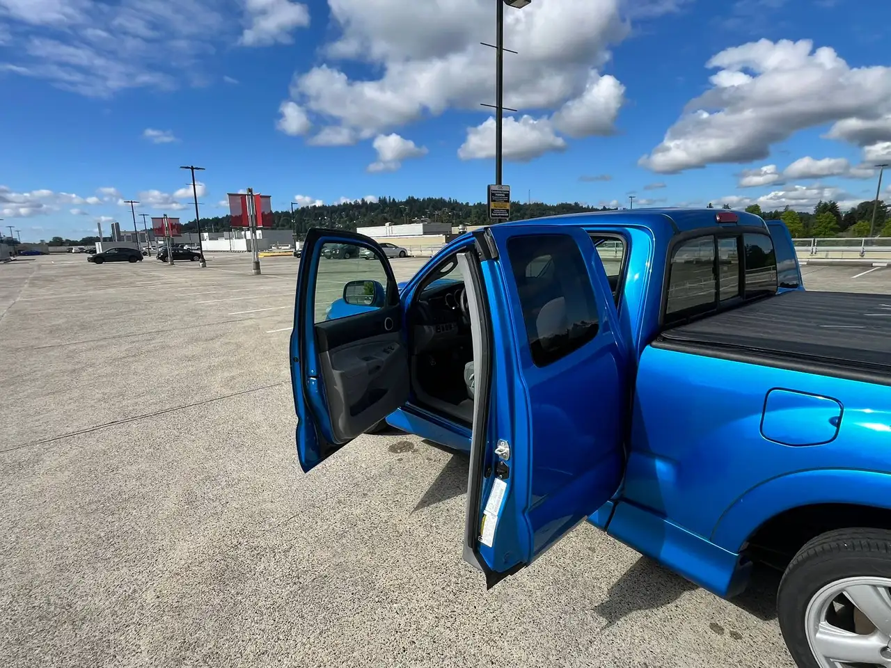 Toyota Tacoma снимка Toyota Tacoma
