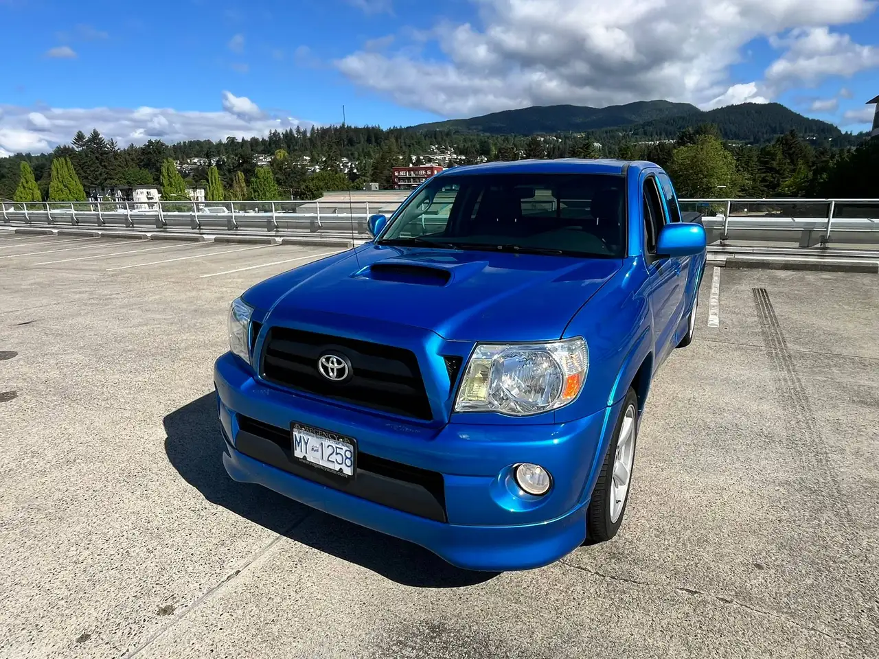 Toyota Tacoma снимка Toyota Tacoma