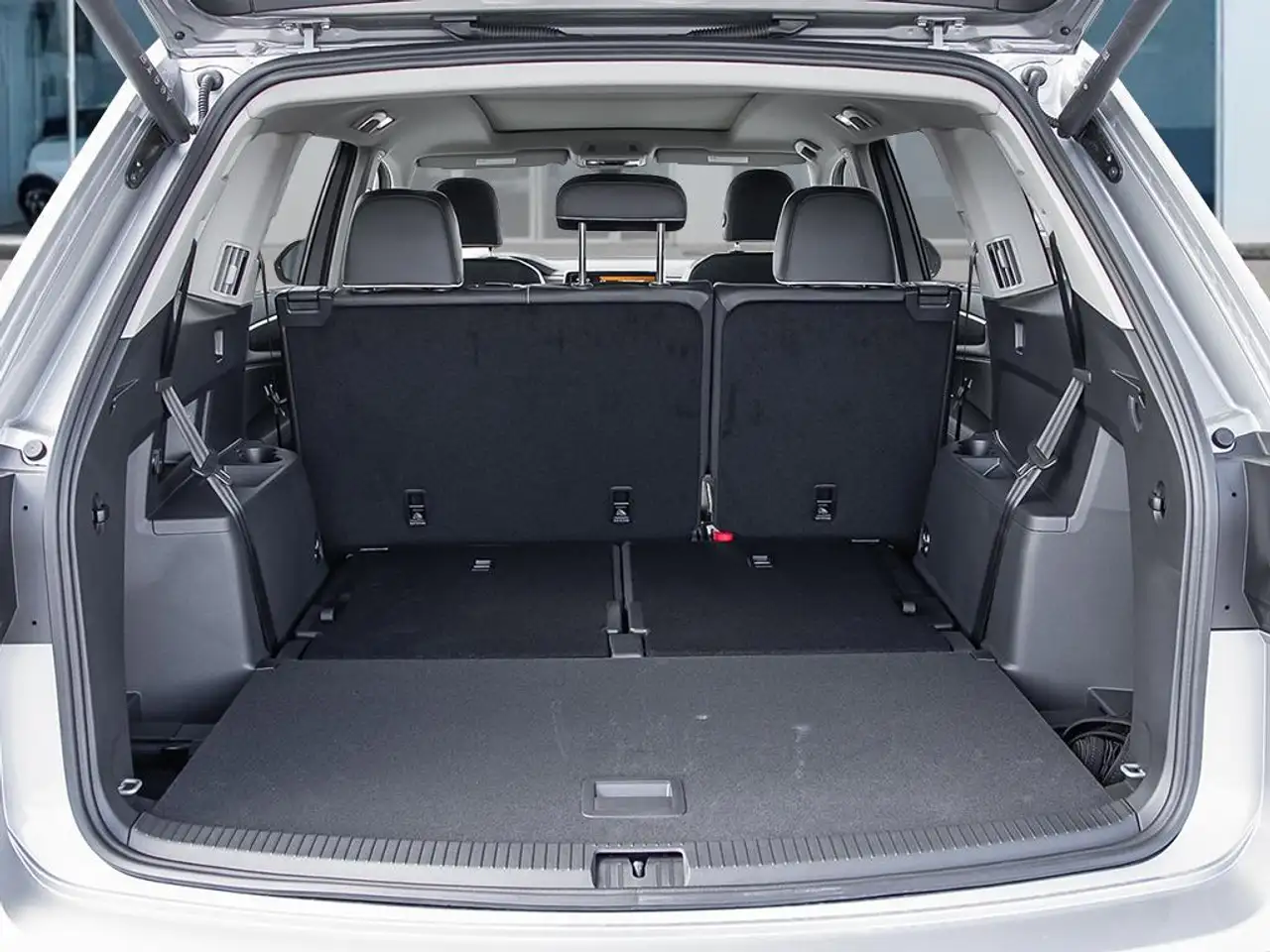 Volkswagen Atlas снимка Volkswagen Atlas