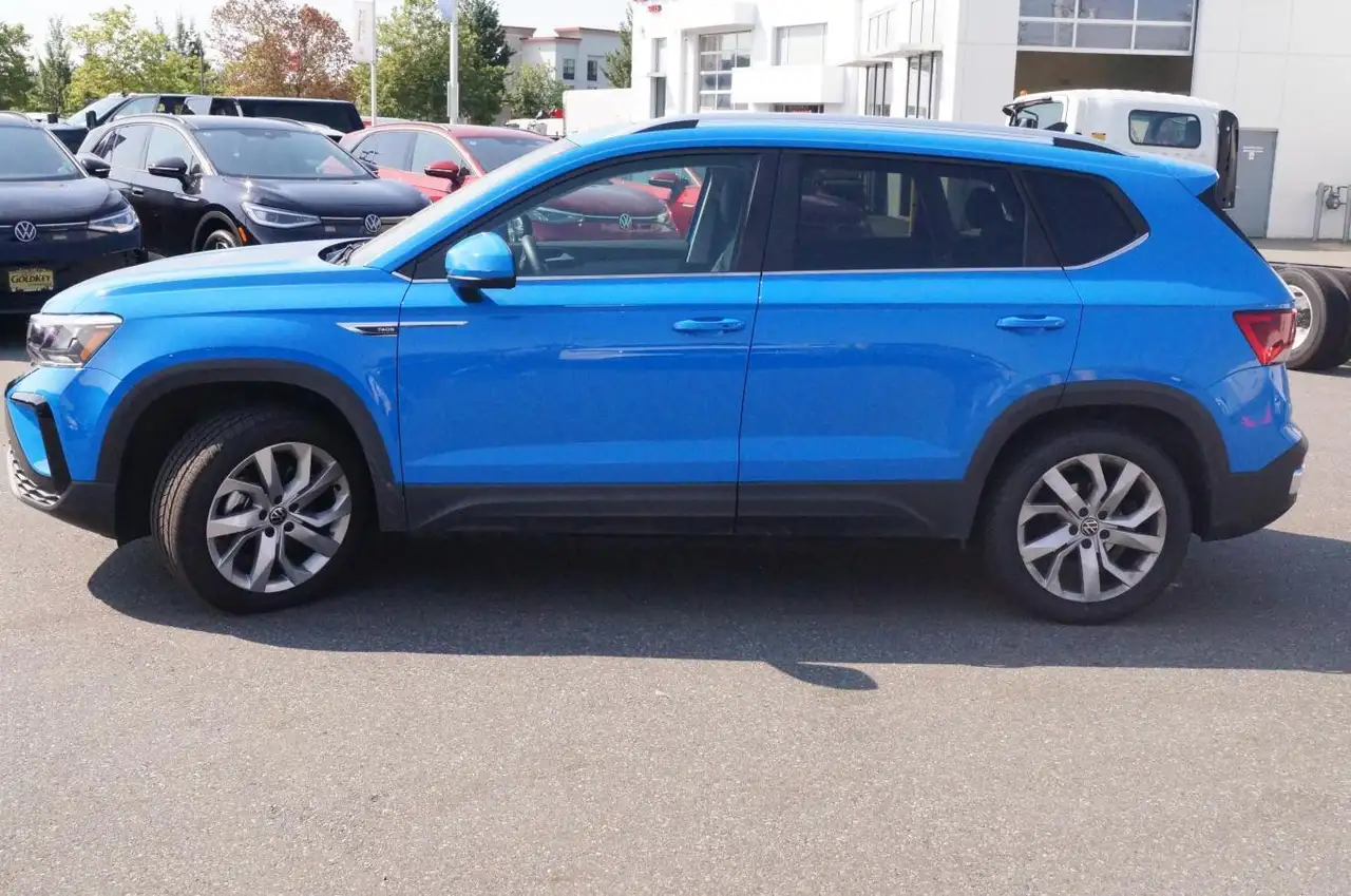 Volkswagen Taos снимка Volkswagen Taos