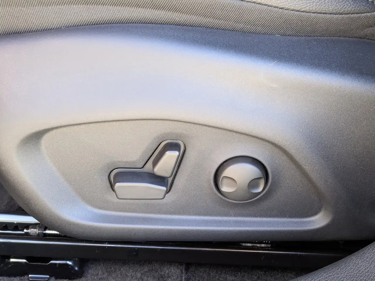 Jeep Compass photo Jeep Compass