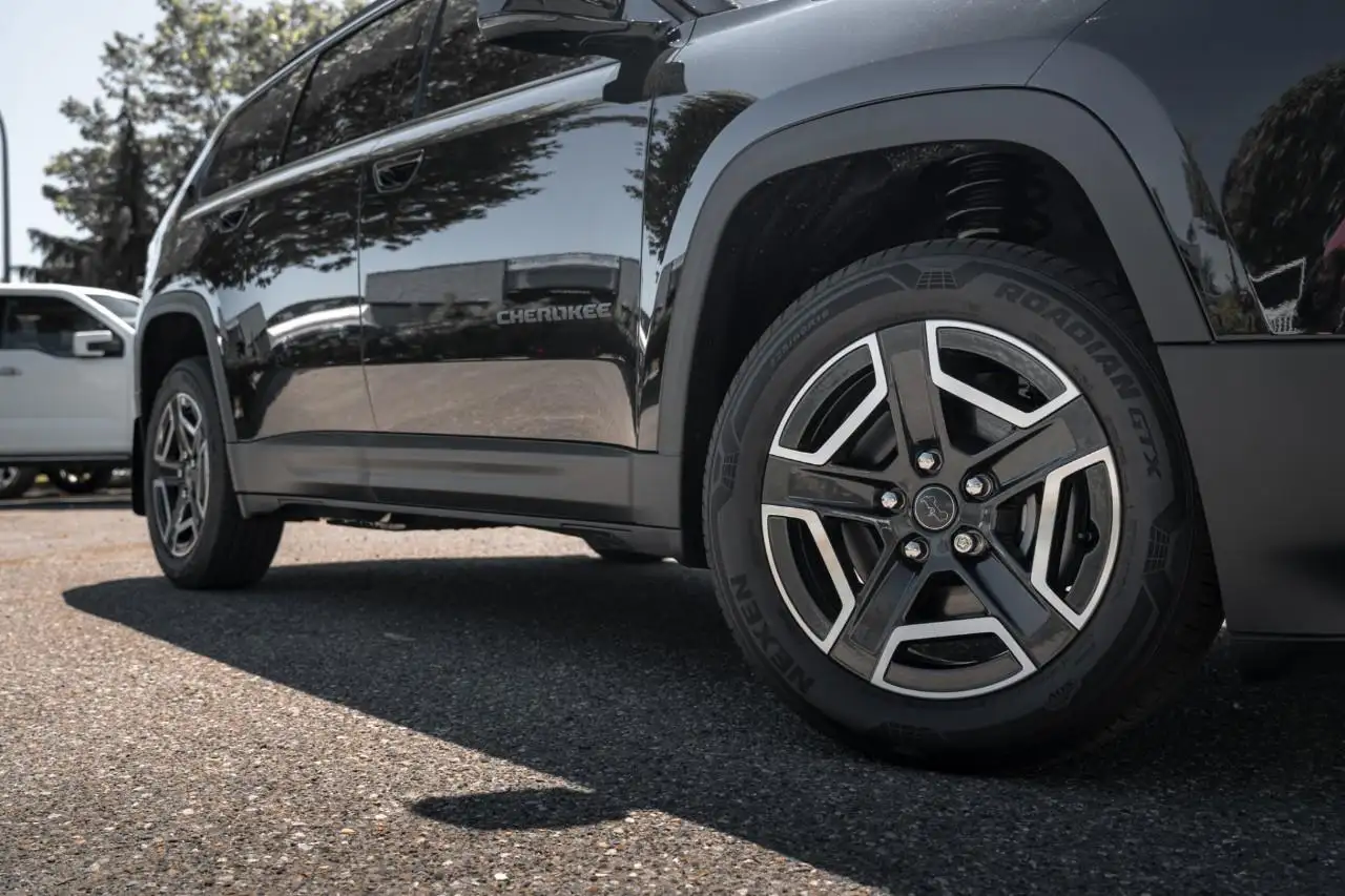 Jeep Cherokee photo Jeep Cherokee