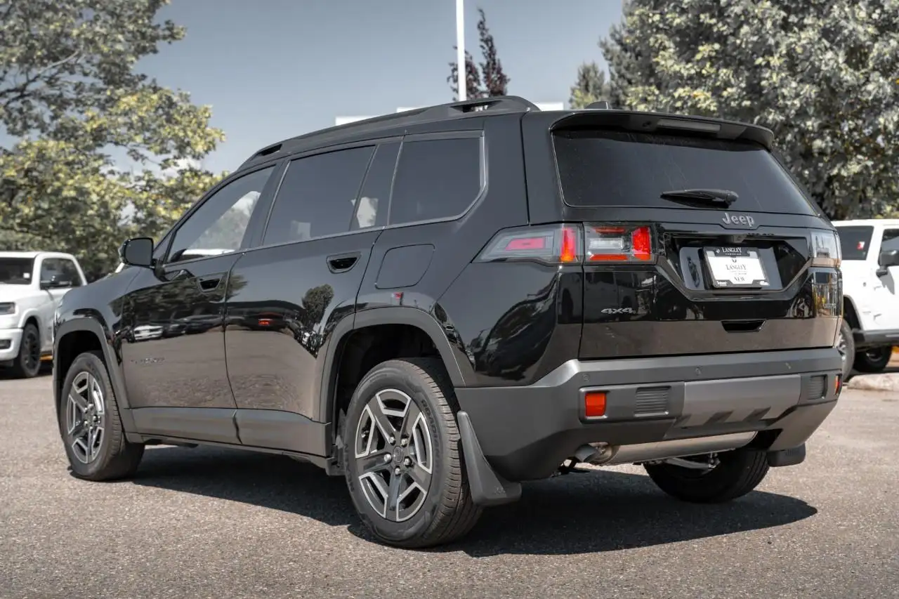 Jeep Cherokee photo Jeep Cherokee