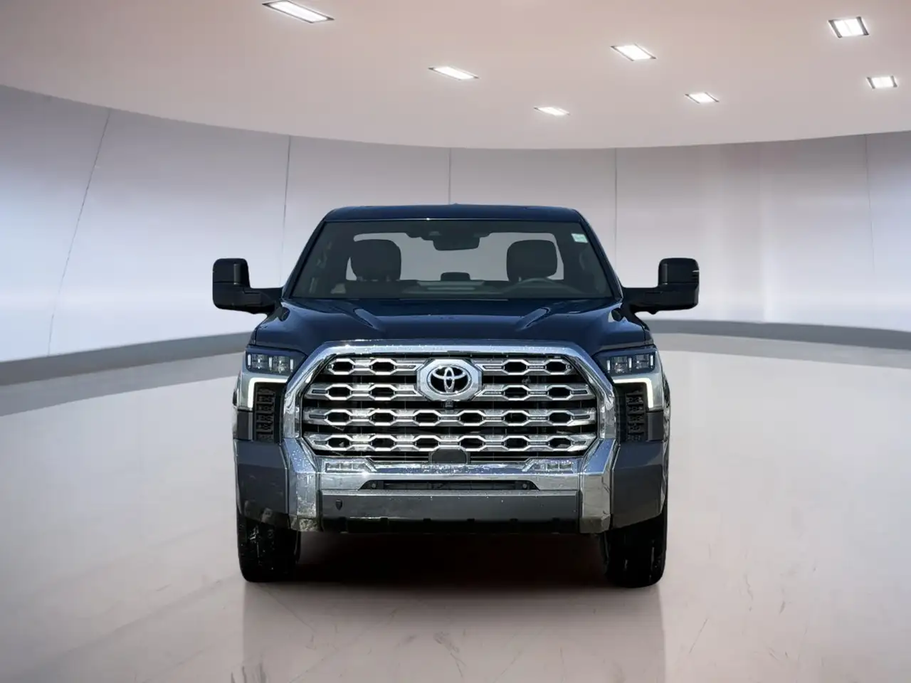 Toyota Tundra снимка Toyota Tundra