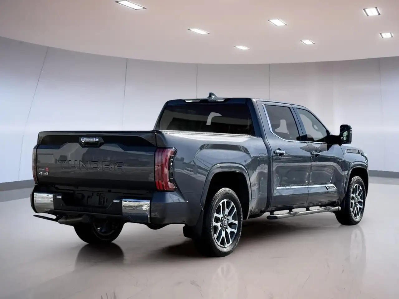 Toyota Tundra снимка Toyota Tundra