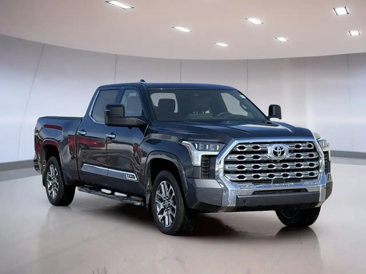 Toyota Tundra снимка Toyota Tundra