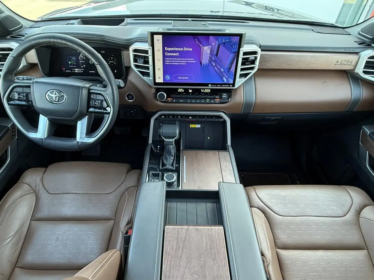 Toyota Tundra снимка Toyota Tundra