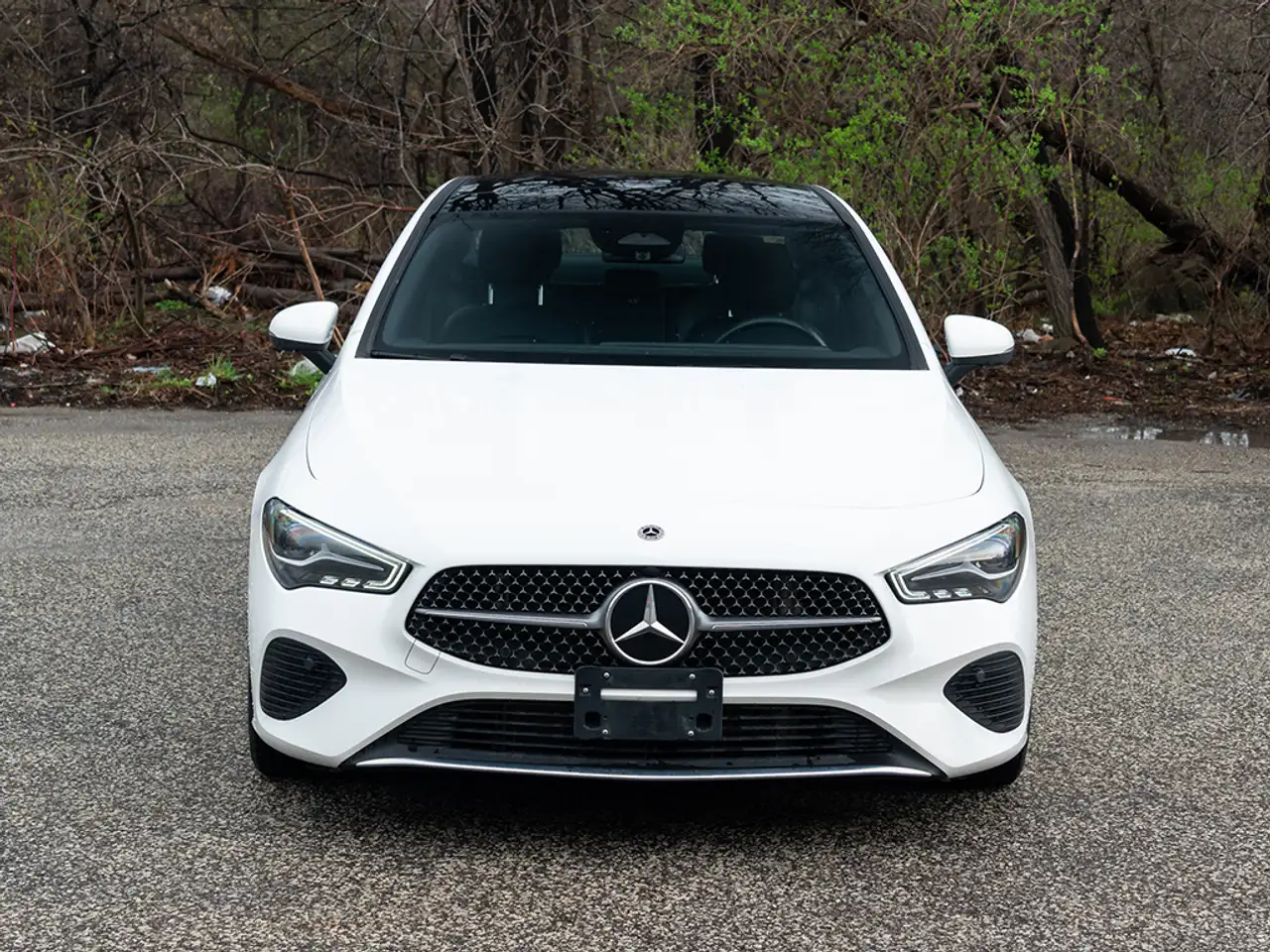 Mercedes-Benz CLA снимка Mercedes-Benz CLA