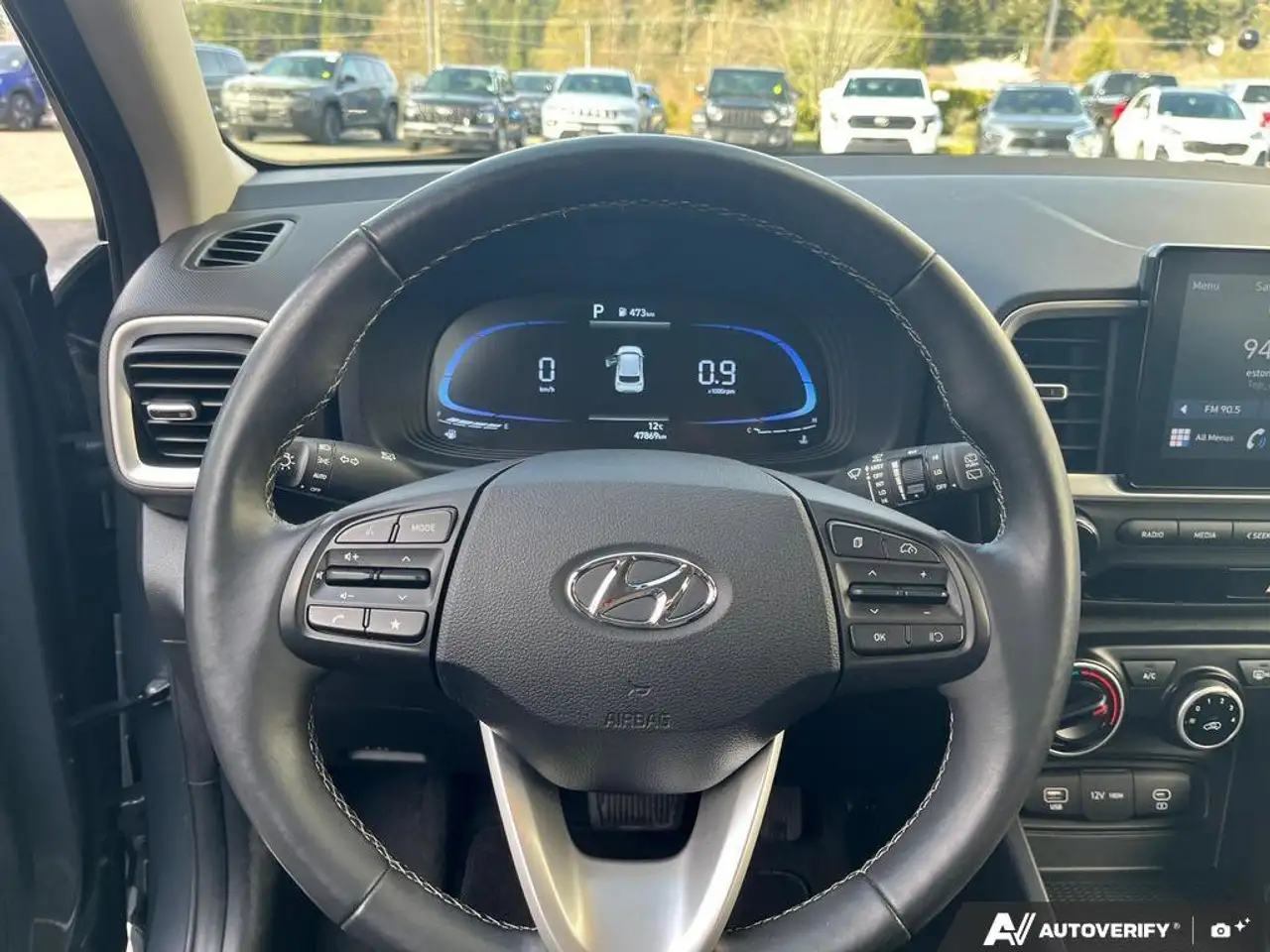 Hyundai Venue снимка Hyundai Venue