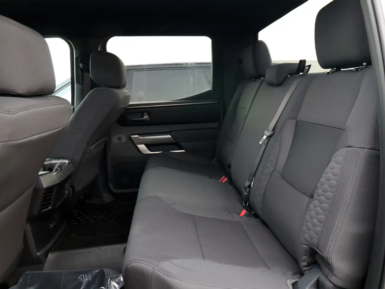 Toyota Tundra снимка Toyota Tundra