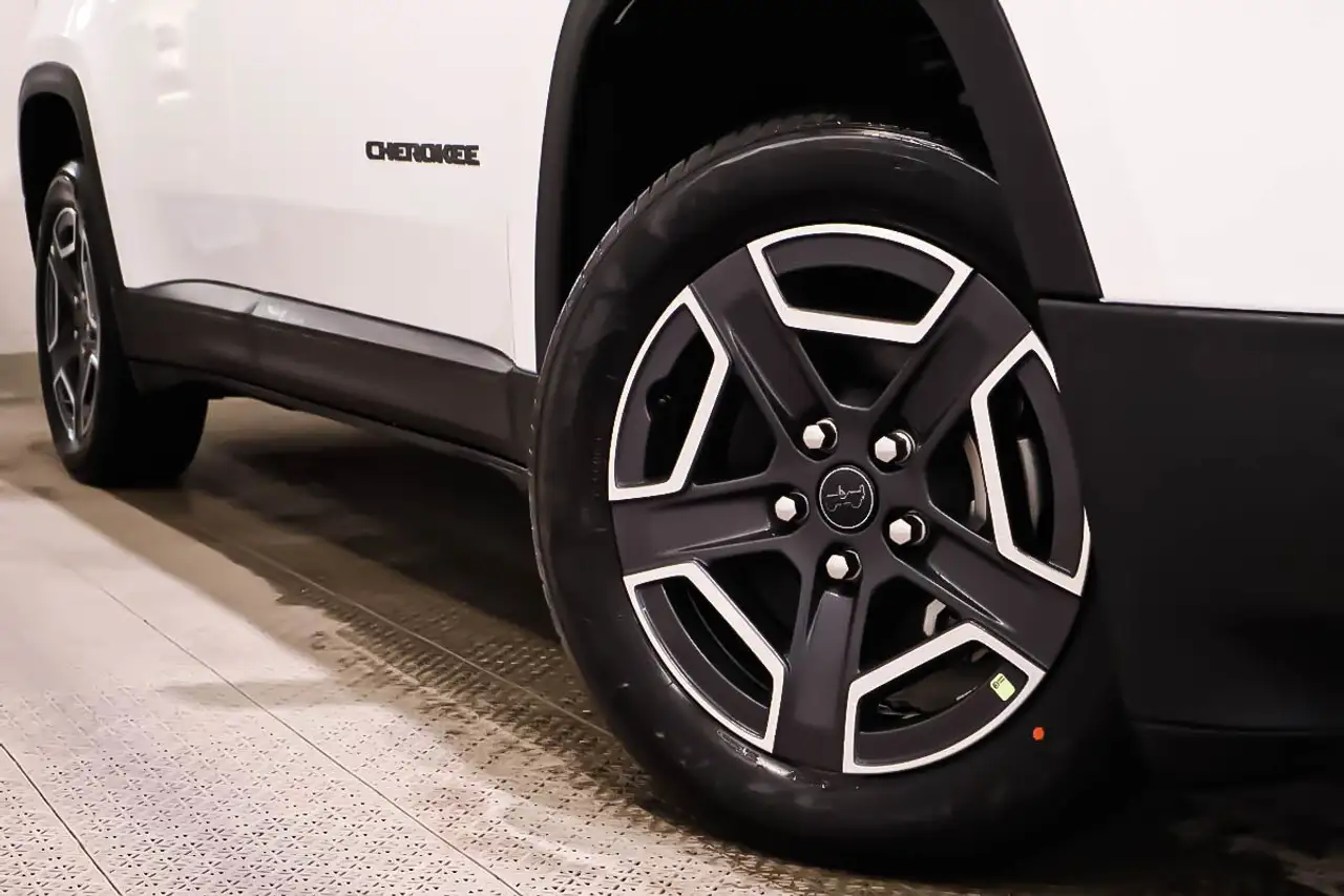 Jeep Cherokee снимка Jeep Cherokee