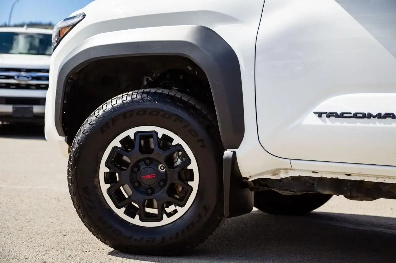 Toyota Tacoma снимка Toyota Tacoma