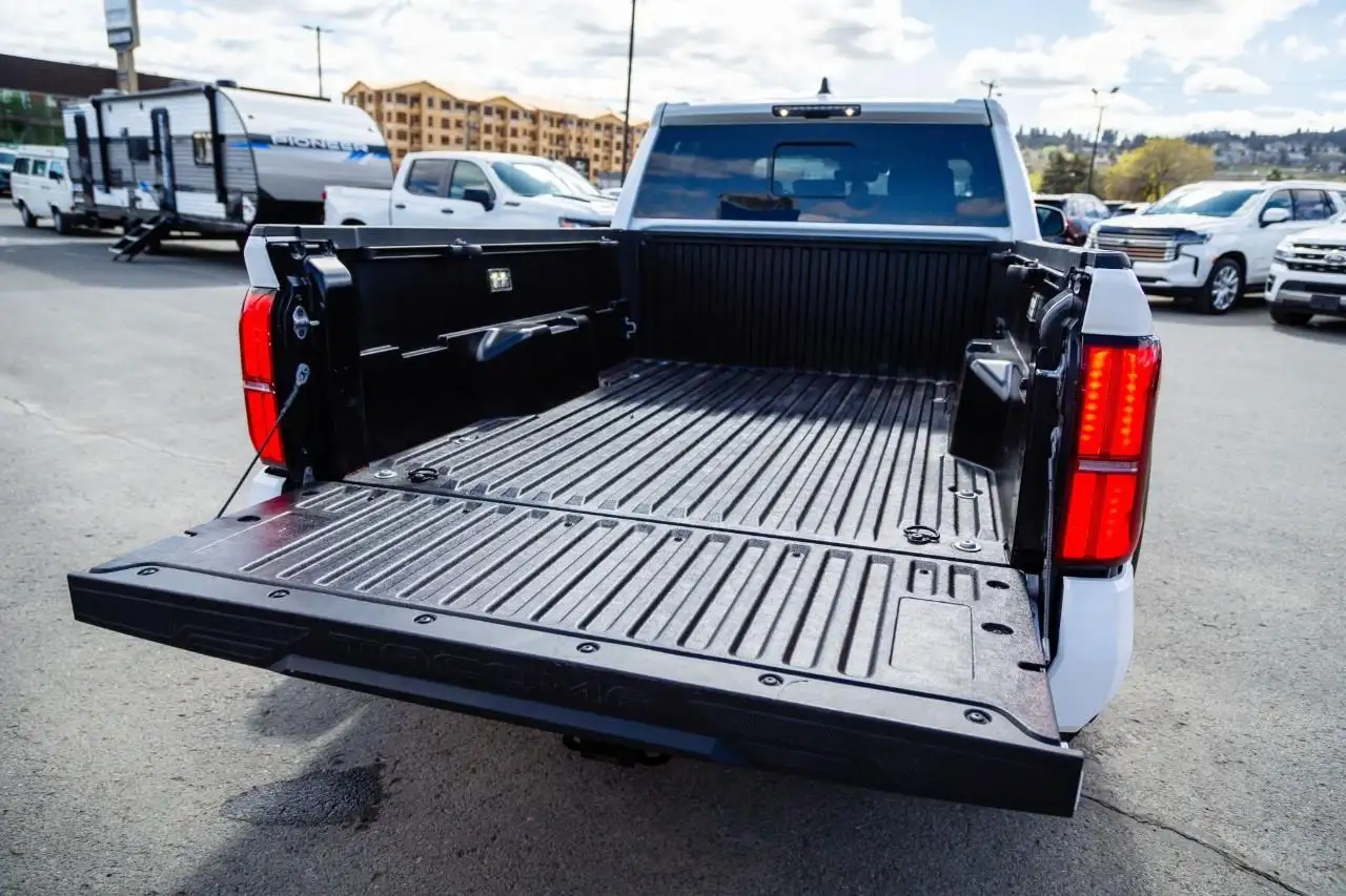 Toyota Tacoma снимка Toyota Tacoma