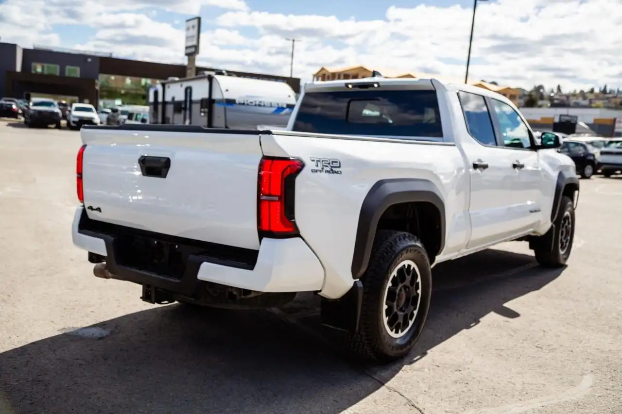 Toyota Tacoma снимка Toyota Tacoma