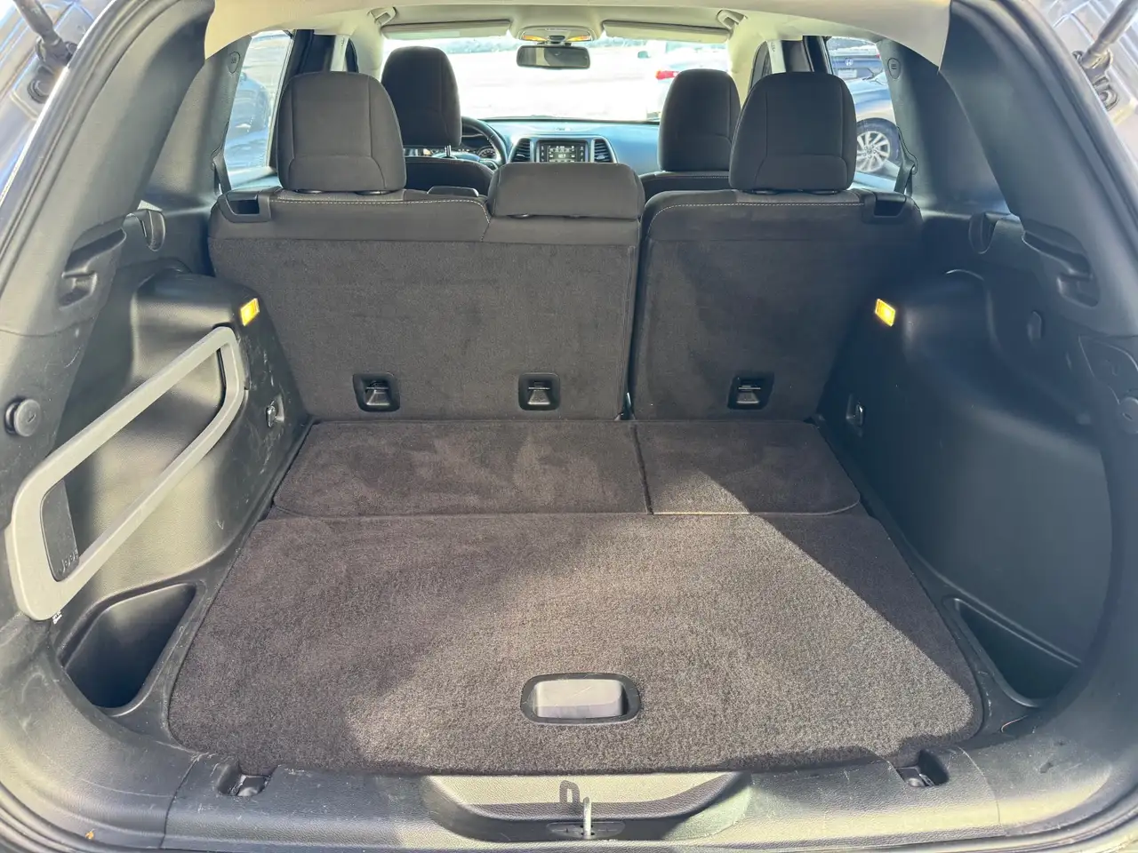 Jeep Cherokee photo Jeep Cherokee