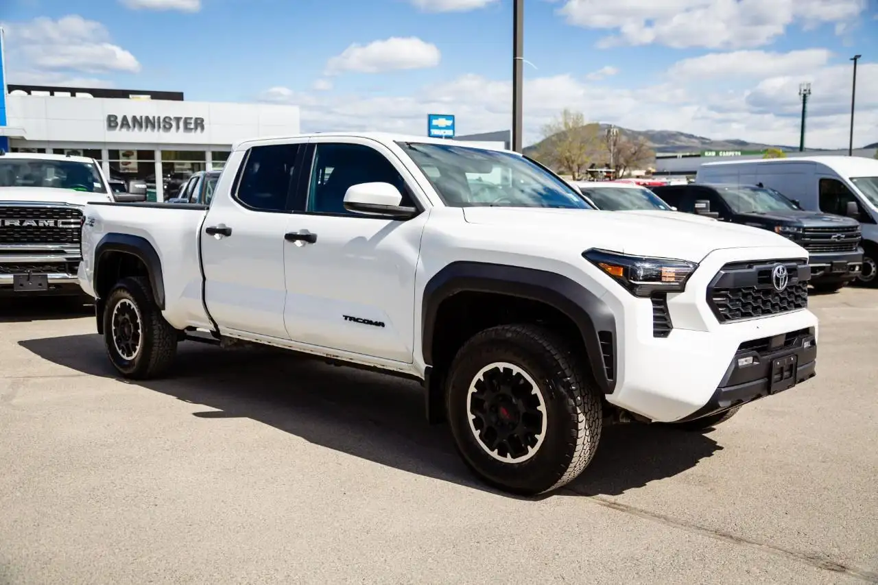 Toyota Tacoma снимка Toyota Tacoma